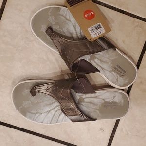 Clark's Pewter sandals with adjustable strap NWT